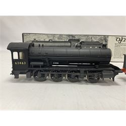 DJH Models ‘00’ gauge - kit built NER/LNER/BR Q7 Class 0-8-0 no.63463 steam locomotive and tender in BR black; with original box 