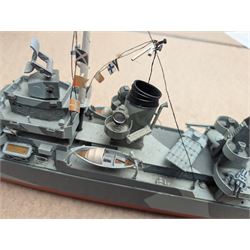 US DD-680 model warship, L89cm, H27cm