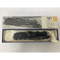 ‘00’ gauge - kit built S&DJR/LMS/BR 2-8-0 no.53807 steam locomotive and tender, finished in BR black with DJH Models box; with further kit built Standard Class 9F 2-10-0 steam locomotive and tender no.92026 finished in BR black (2) 