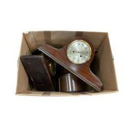 An assortment of six 20th century mantle clocks