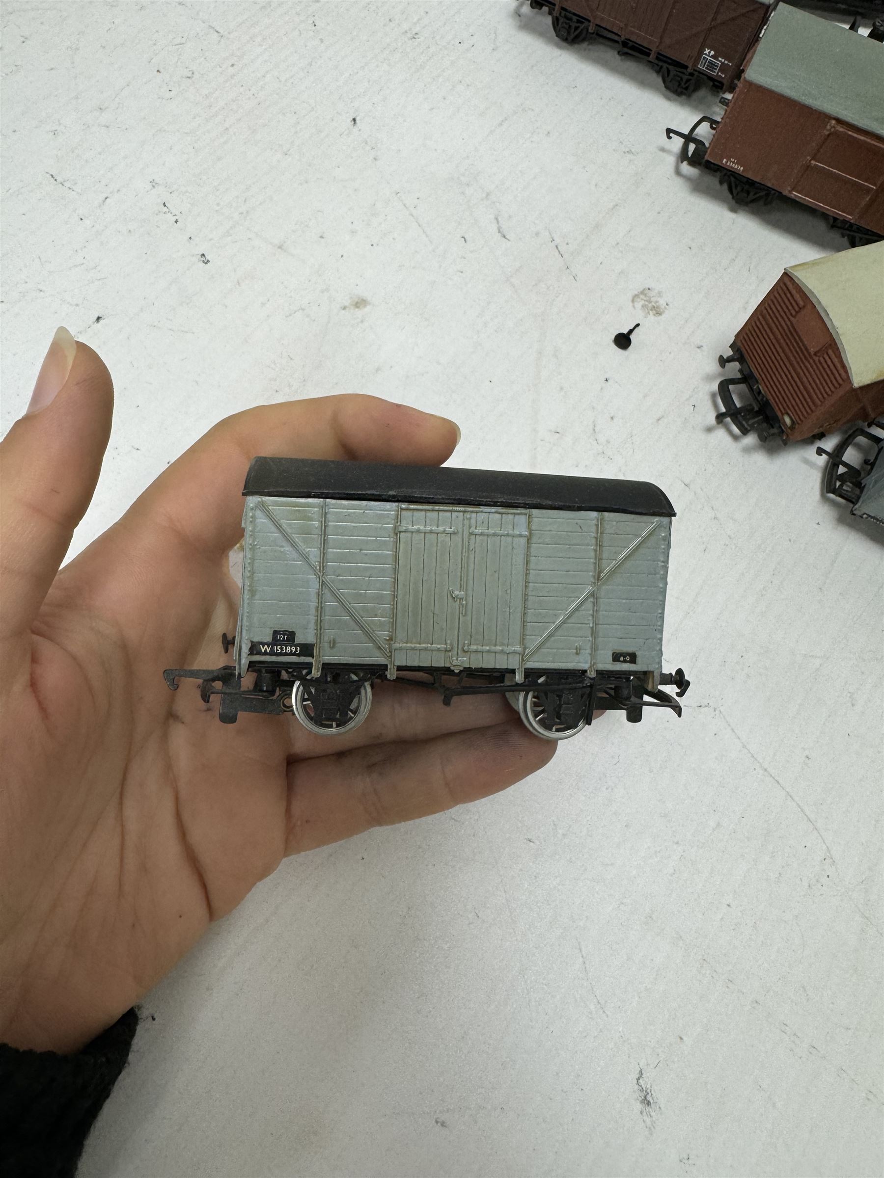 Collection of '00' gauge goods wagons, including Hornby, Dapol, Ratio and kit built examples, etc, all unboxed