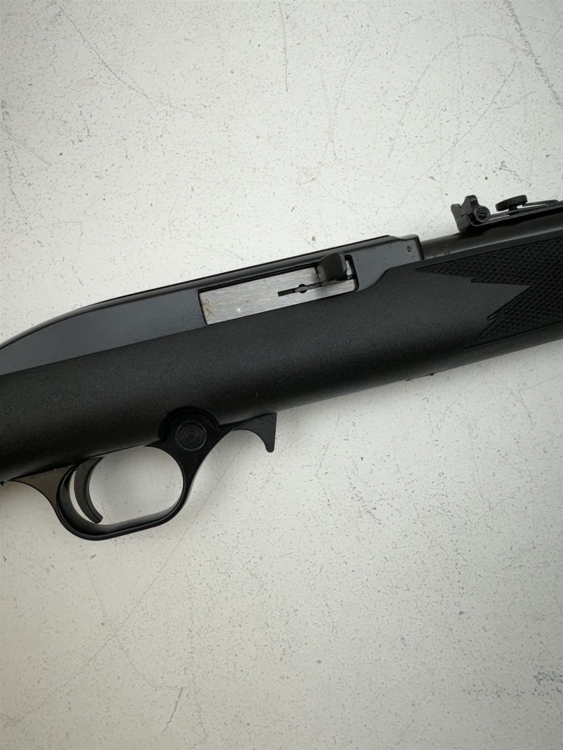 SECTION 1 FIREARMS CERTIFICATE REQUIRED - New Magtech MOD 7022 semi-auto .22 rifle 61cm (18