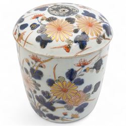 Japanese Edo period, 18th century porcelain jar and cover, decorated in the imari palette ...