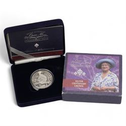 Commemorative and other coinage, including The Royal Mint United Kingdom 2000 'Queen Elizabeth The Queen Mother Centenary Year' silver proof five pounds, 2014 'SS Gairsoppa Britannia' quarter ounce silver coin in card folder, two Bailiwick of Guernsey 1997 silver proof one pound coins etc