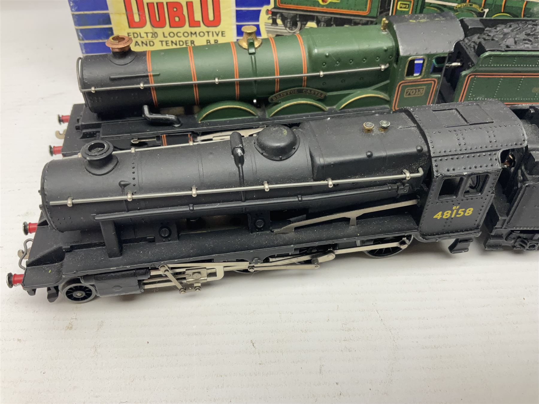 Hornby Dublo - 3-rail - Class 8F 2-8-0 freight locomotive No.48158 in unlined BR black; and Castle Class 4-6-0 locomotive 'Bristol Castle' No.7013 in lined BR green; each in original blue striped box (2)