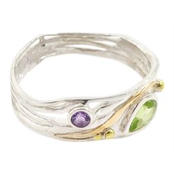 Silver and 14ct gold wire peridot and amethyst ring, stamped 925