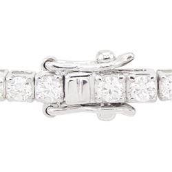 18ct white gold round brilliant cut diamond bracelet, stamped, total diamond weight approx 2.55 carat