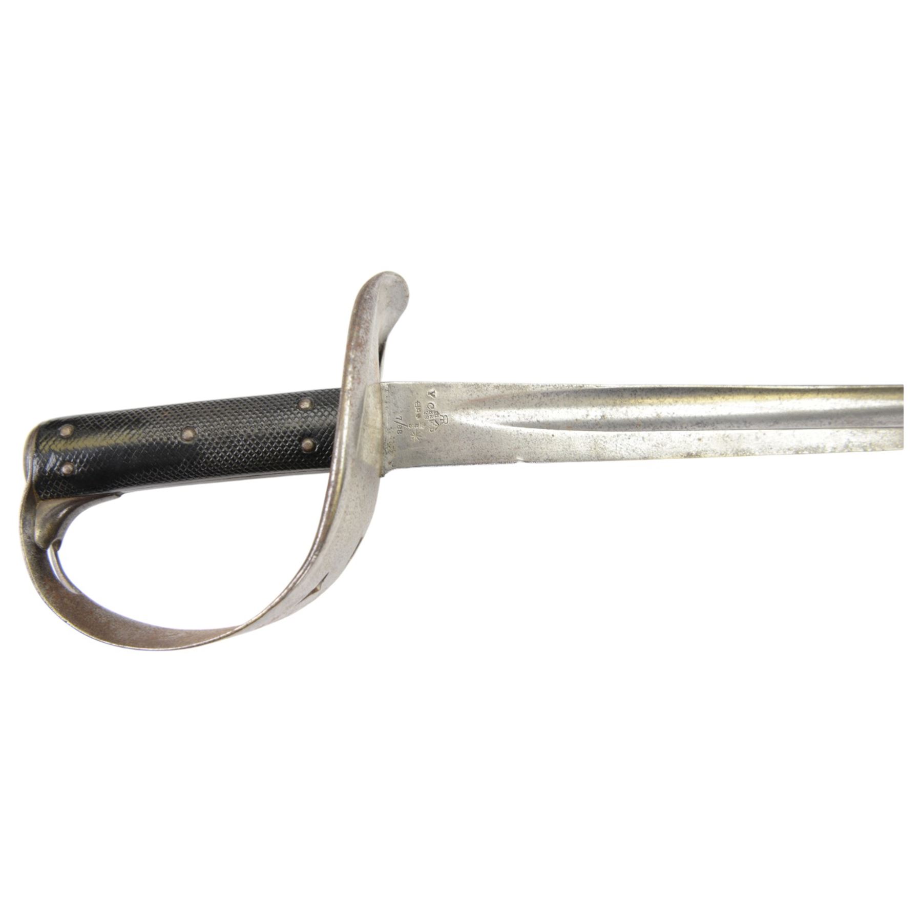 Victorian British cavalry sabre, the single edged blade with impressed marks to the top, pierced steel guard, checkered pommel, overall L102cm 