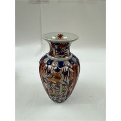 Three pairs of Imari vases, including a pair of baluster form with covers with foo dog finials, tallest H21cm 