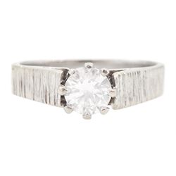 18ct white gold single stone round brilliant cut diamond ring, London 1973, diamond approx 0.40 carat