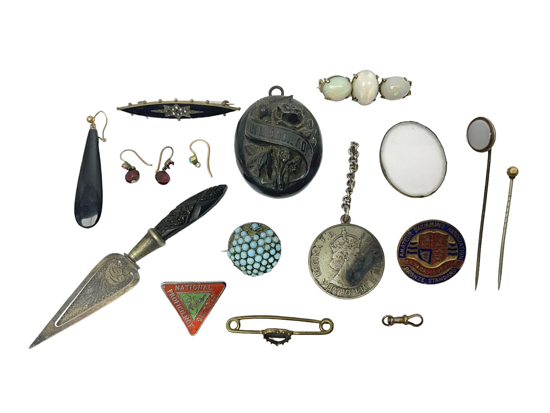 Victorian and later costume jewellery, including 'In Memory Of' mourning pendant, pair of stone set earrings, opal brooch, stick pins, etc 