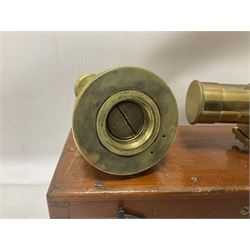 Late 19th century/early 20th century brass dumpy level, inscribed Carter Optician Exeter, in fitted mahogany case, together with a Lowne Instruments Air Meter, no L 3854