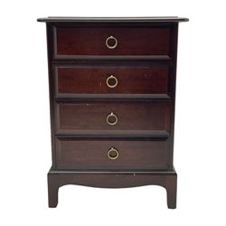 Stag Minstrel - pair of mahogany four drawer pedestal bedside lamp chests, on bracket feet