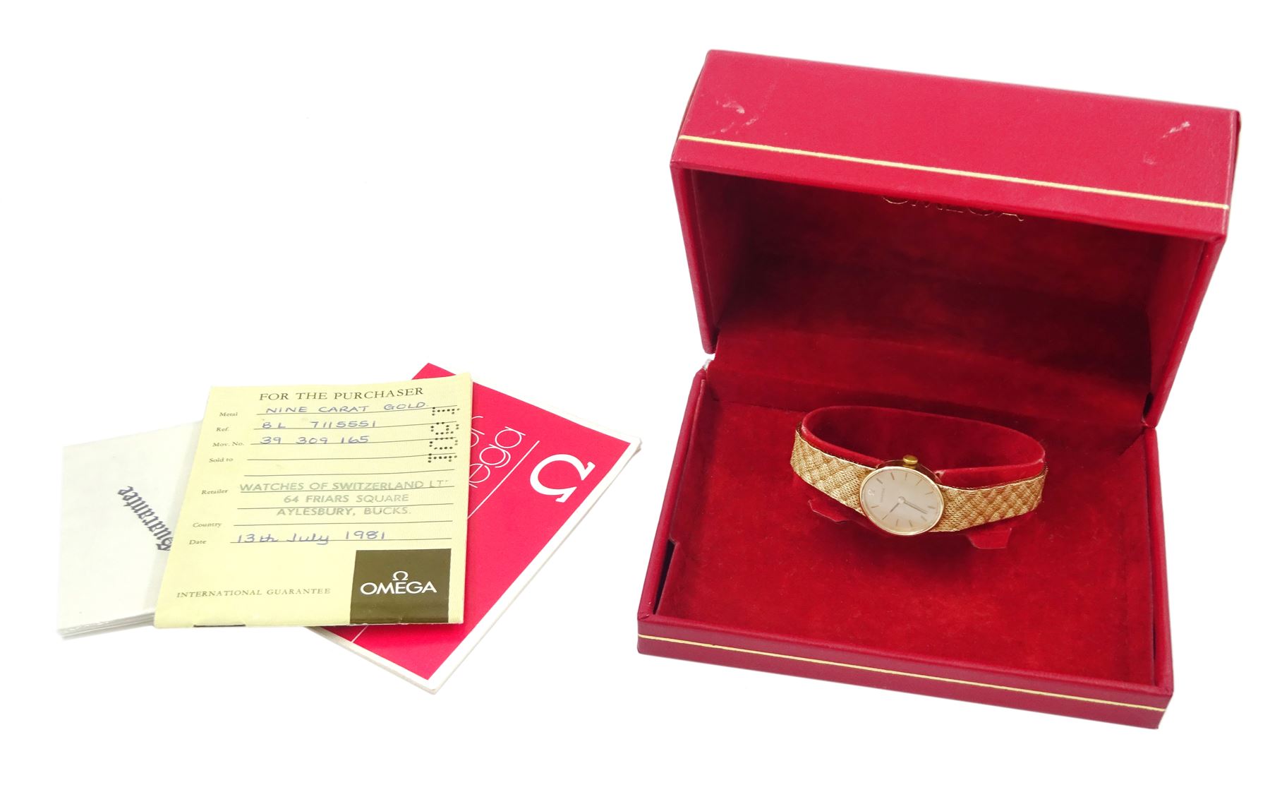 Omega ladies 9ct gold manual wind wristwatch, oval champagne dial with baton hour markers, Cal. 625, on integral 9ct gold bracelet, London 1977/78, boxed with papers