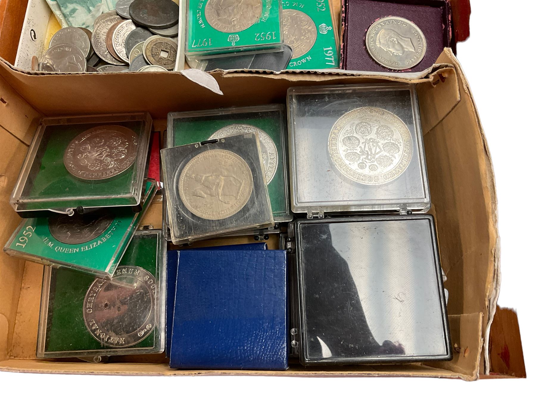 Collection of coins pre decimal and commemorative crowns 