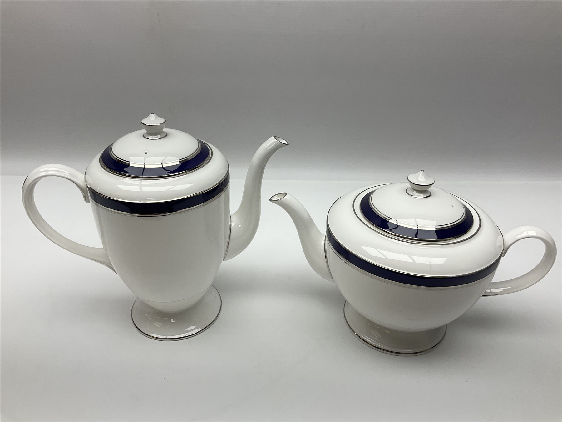 Royal Worcester Howard pattern tea and coffee service for six, comprising coffee pot, teapot, teacups and saucers and coffee cans and saucers (26)