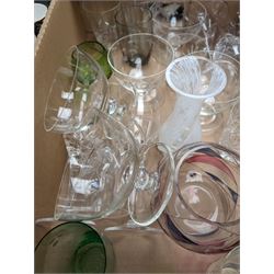 Collection of glassware, to include coloured drinking glasses, Caithness vase, etc