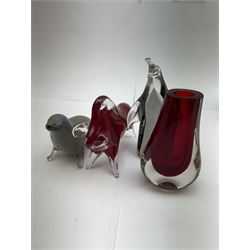 Murano animal glass paperweights, including bull, penguin and seal together Mdina glass vases, collection of glass paperweights etc