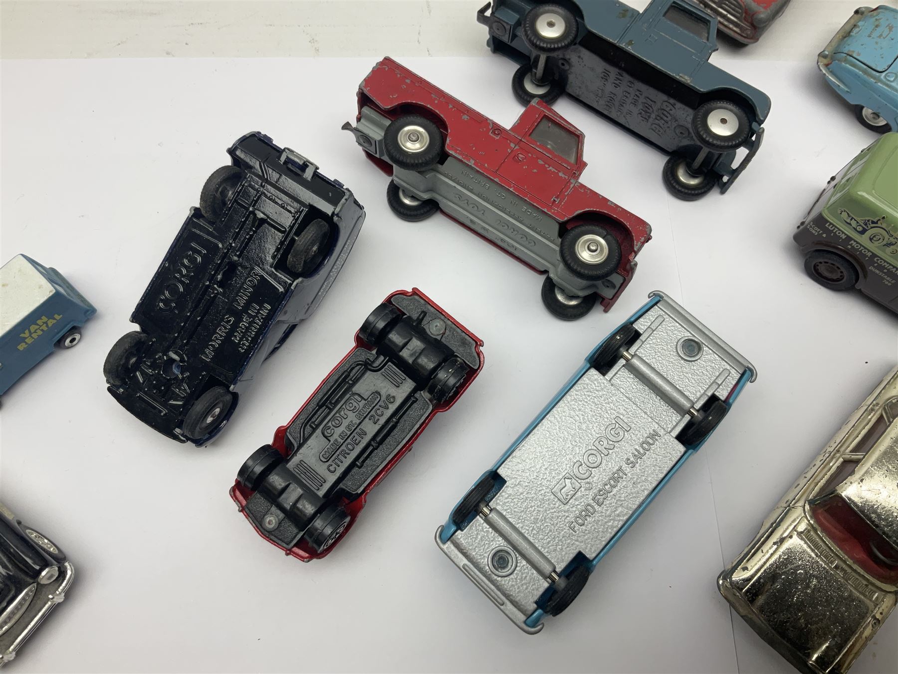 Corgi - approximately forty die-cast models of various scales to include ‘On the Move’ CC11406 and CC11407, both boxed; Renault 16, Ford Consul Classic, Vanwall Racing Car etc 