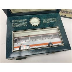 Corgi - twenty-three modern die-cast models of buses and coaches to include 35301, 35303, 35305 and 91916; mostly loose but nine boxed 