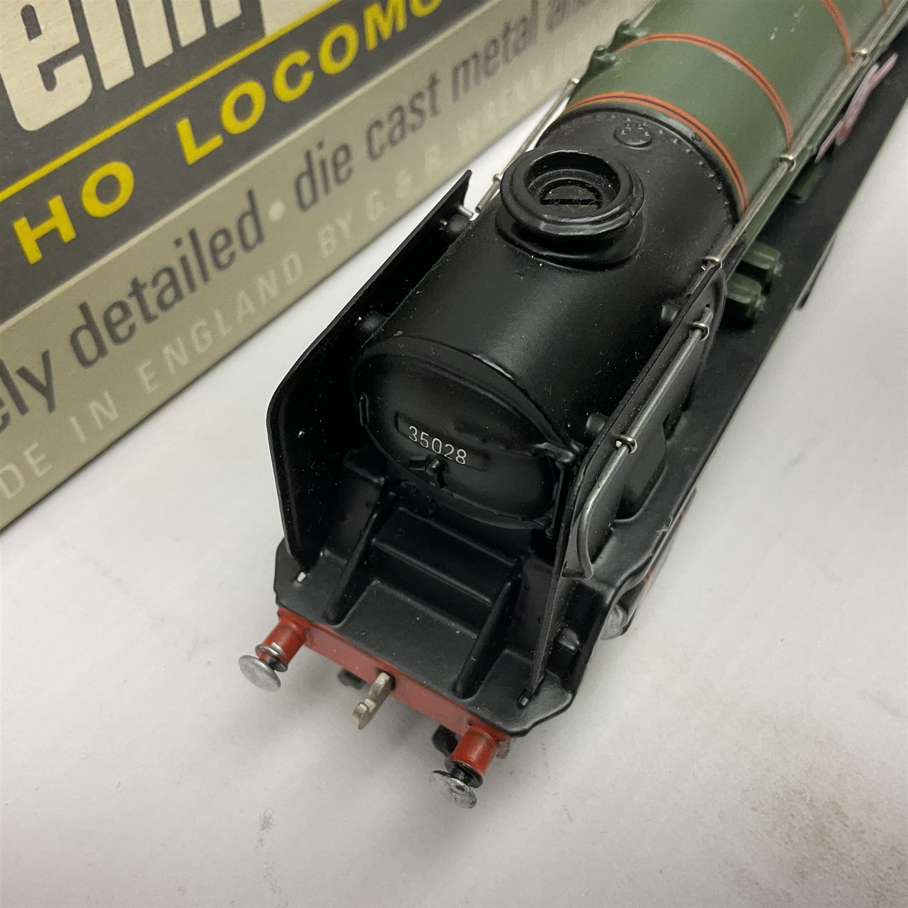 Wrenn '00' gauge - Rebuilt Bulleid Pacific Merchant Navy Class 4-6-2 locomotive 'Clan Line' No.35028 in GW Green; boxed with instructions