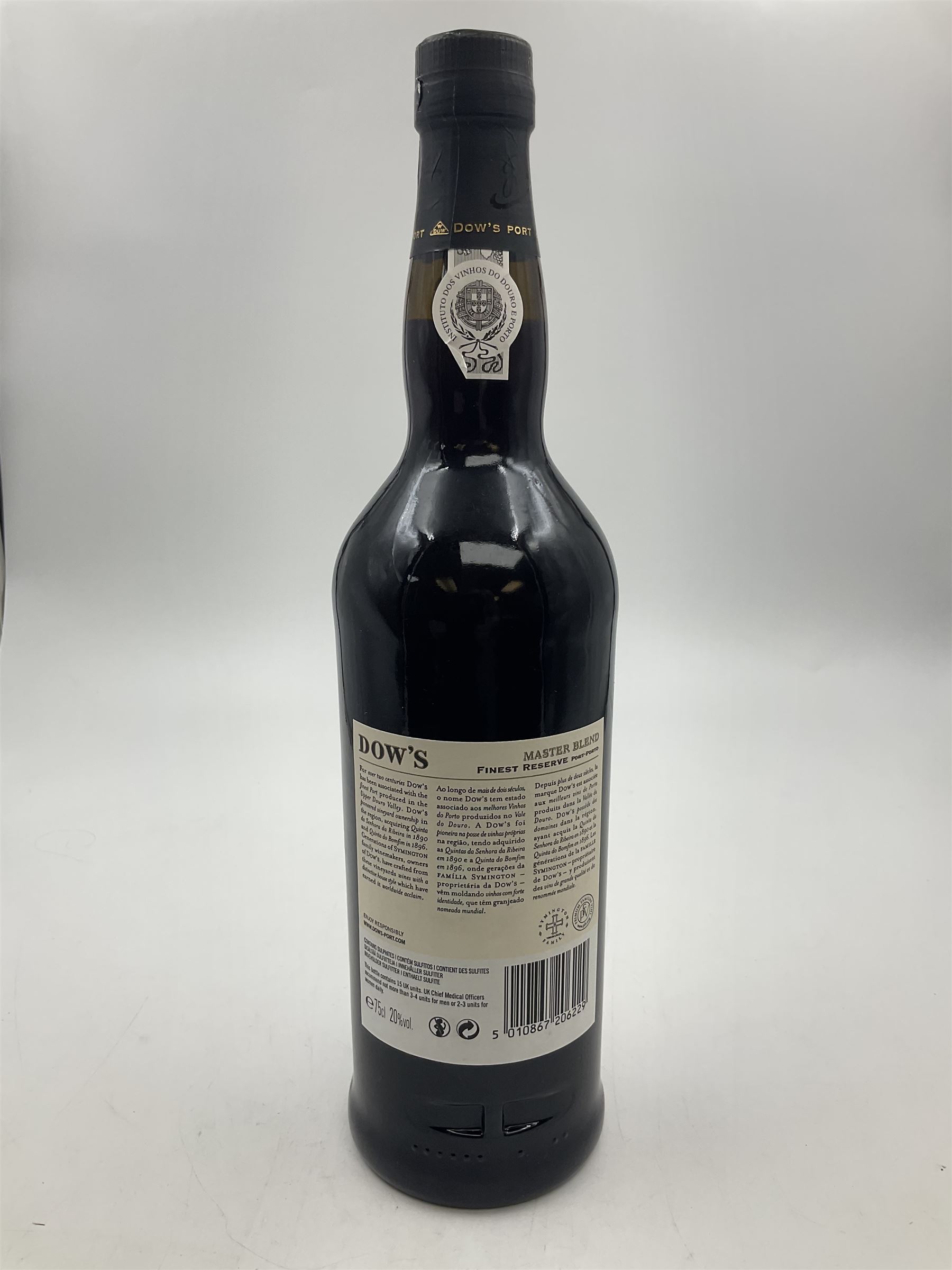 Four bottles Dow's port, comprising, 1975, 1979, Master Blend, and 2001 Quinta Do Bomfim, various contents and proof (4) 