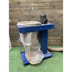 Record DX750 dust extractor - THIS LOT IS TO BE COLLECTED BY APPOINTMENT FROM DUGGLEBY STORAGE, GREAT HILL, EASTFIELD, SCARBOROUGH, YO11 3TX