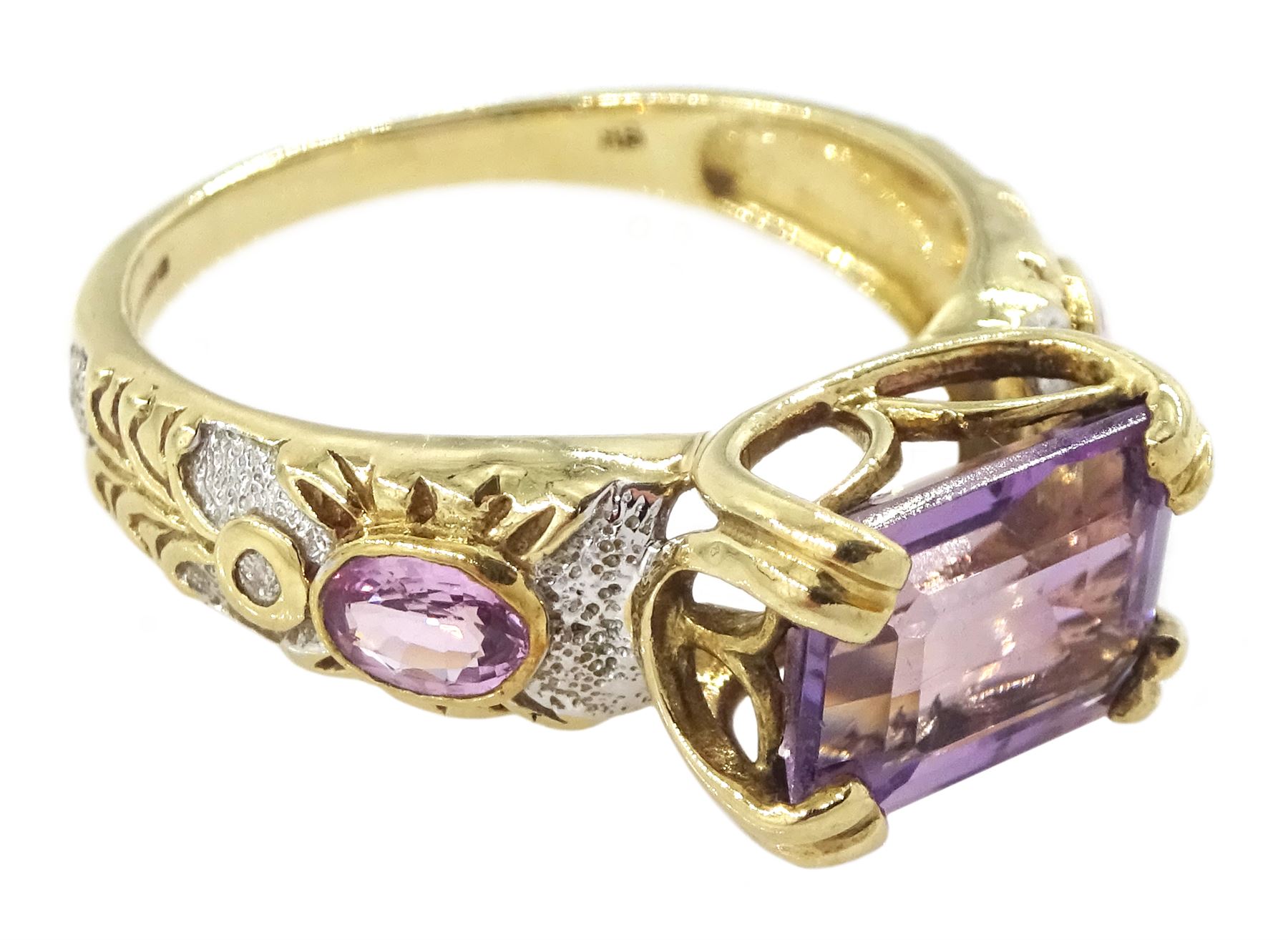 9ct gold amethyst and diamond ring, hallmarked