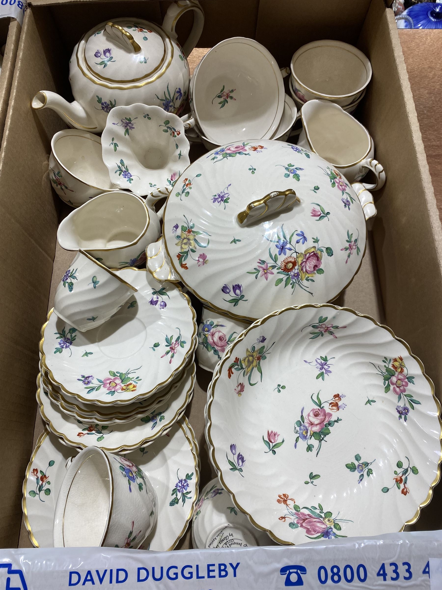 Olde Bristol Porcelain reproduced by Clarice Cliff tea and dinner wares, including tureens, bowls, plates, teapot, teacups, saucers, soup bowls, milk jugs, coffee cups, etc