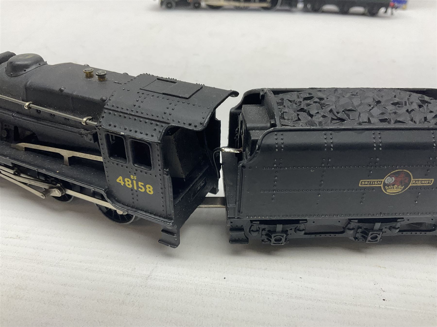 Hornby Dublo - 3-rail - Class 8F 2-8-0 freight locomotive No.48158 in unlined BR black; and Castle Class 4-6-0 locomotive 'Bristol Castle' No.7013 in lined BR green; each in original blue striped box (2)