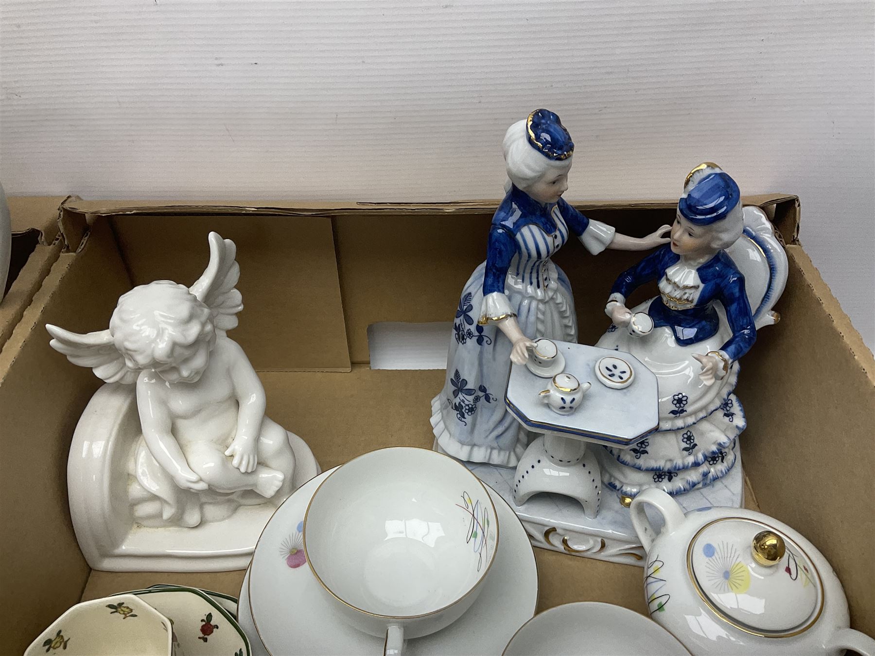 Royal Doulton Old Leeds Sprays coffee service, together with Shelley queen anne teacup, Bavaria tea service etc, in two boxes 