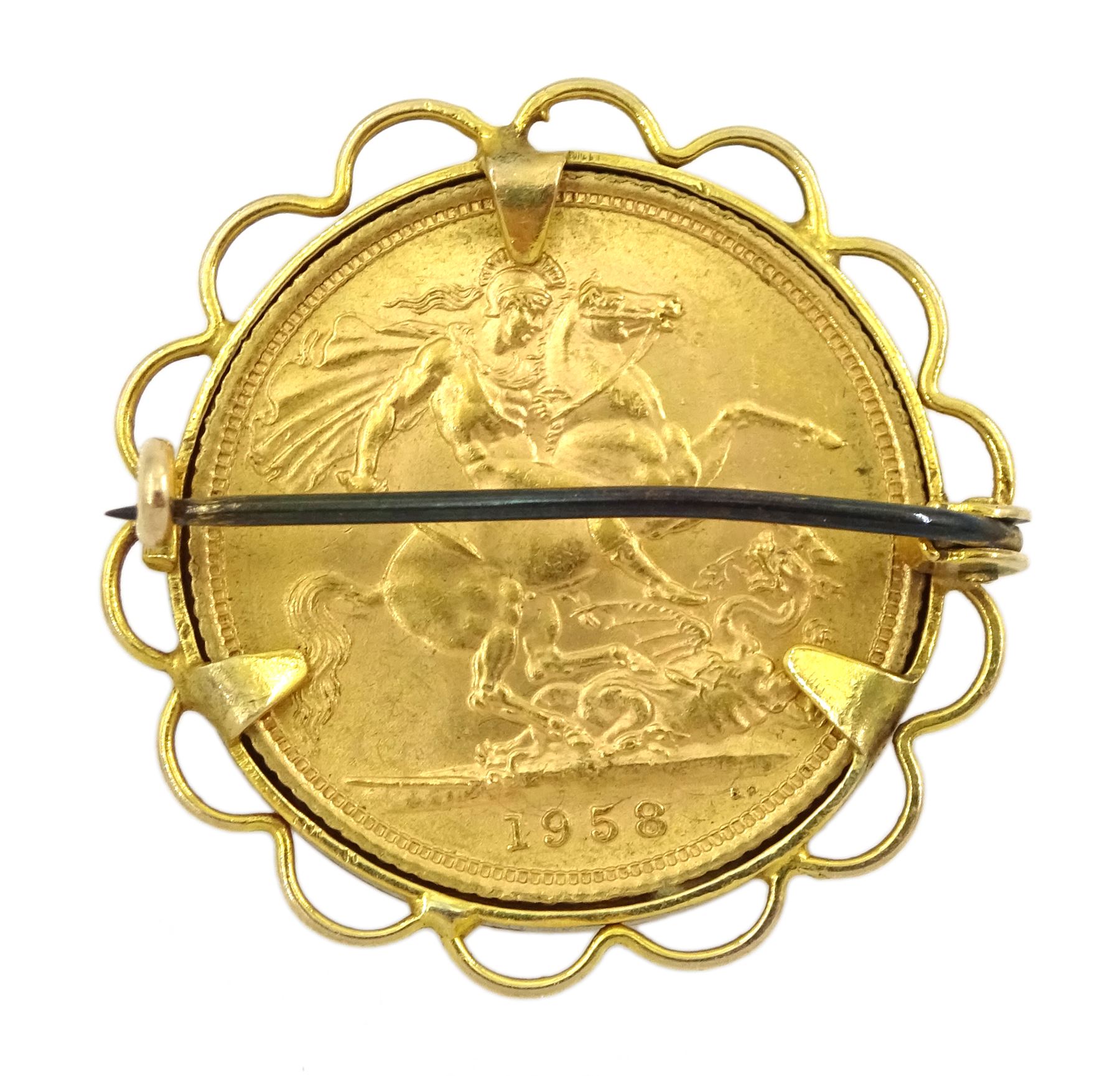 Queen Elizabeth II gold full sovereign coin, loose mounted in 9ct gold brooch