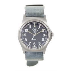 CWC British British Military quartz wristwatch, back case issue markings  ^ 0052 / 6645-99...