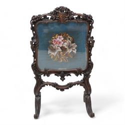 19th century carved wood fire screen, shield pediment decorated with oak leaves and acorns...