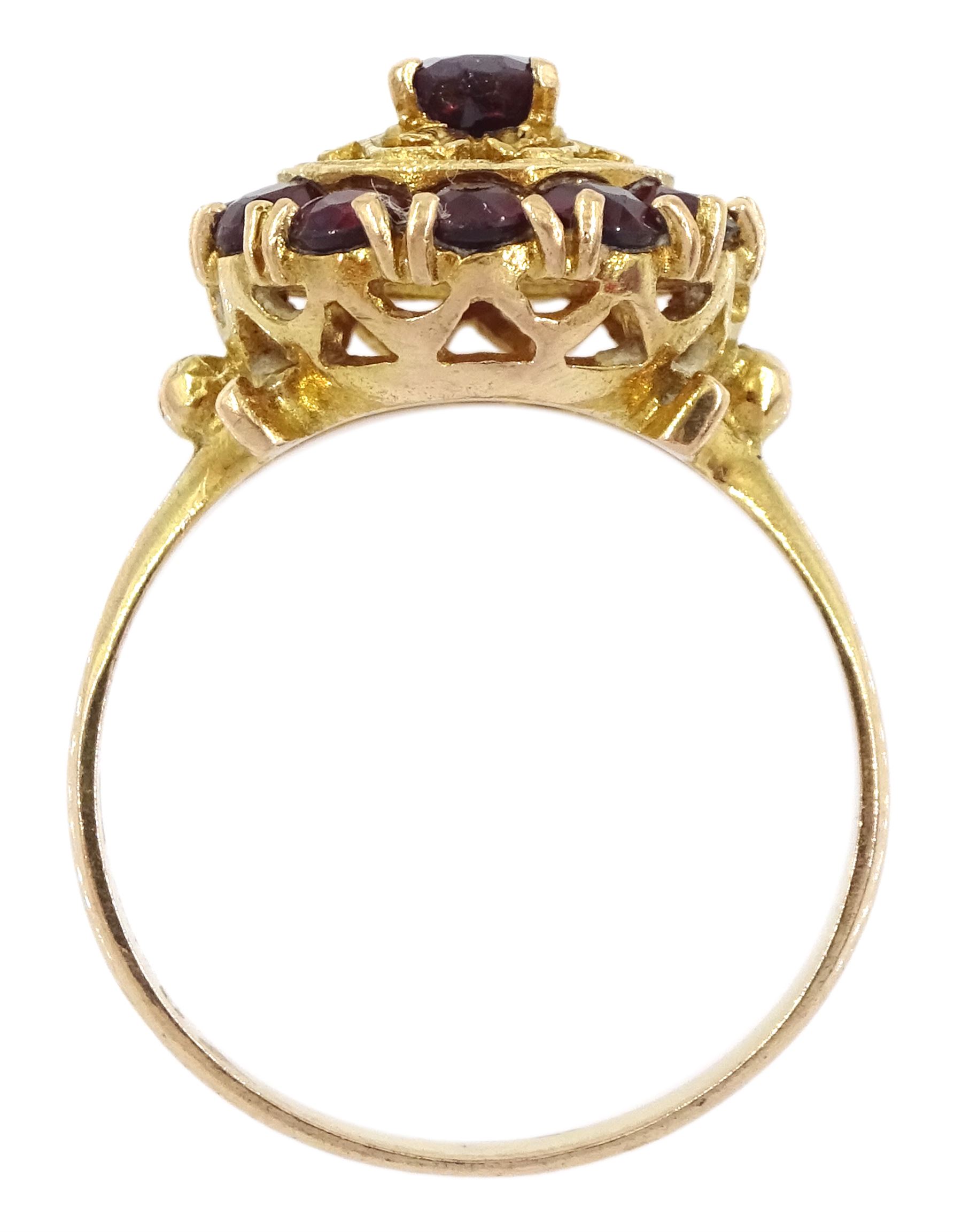 9ct gold garnet filigree cluster ring, stamped 375