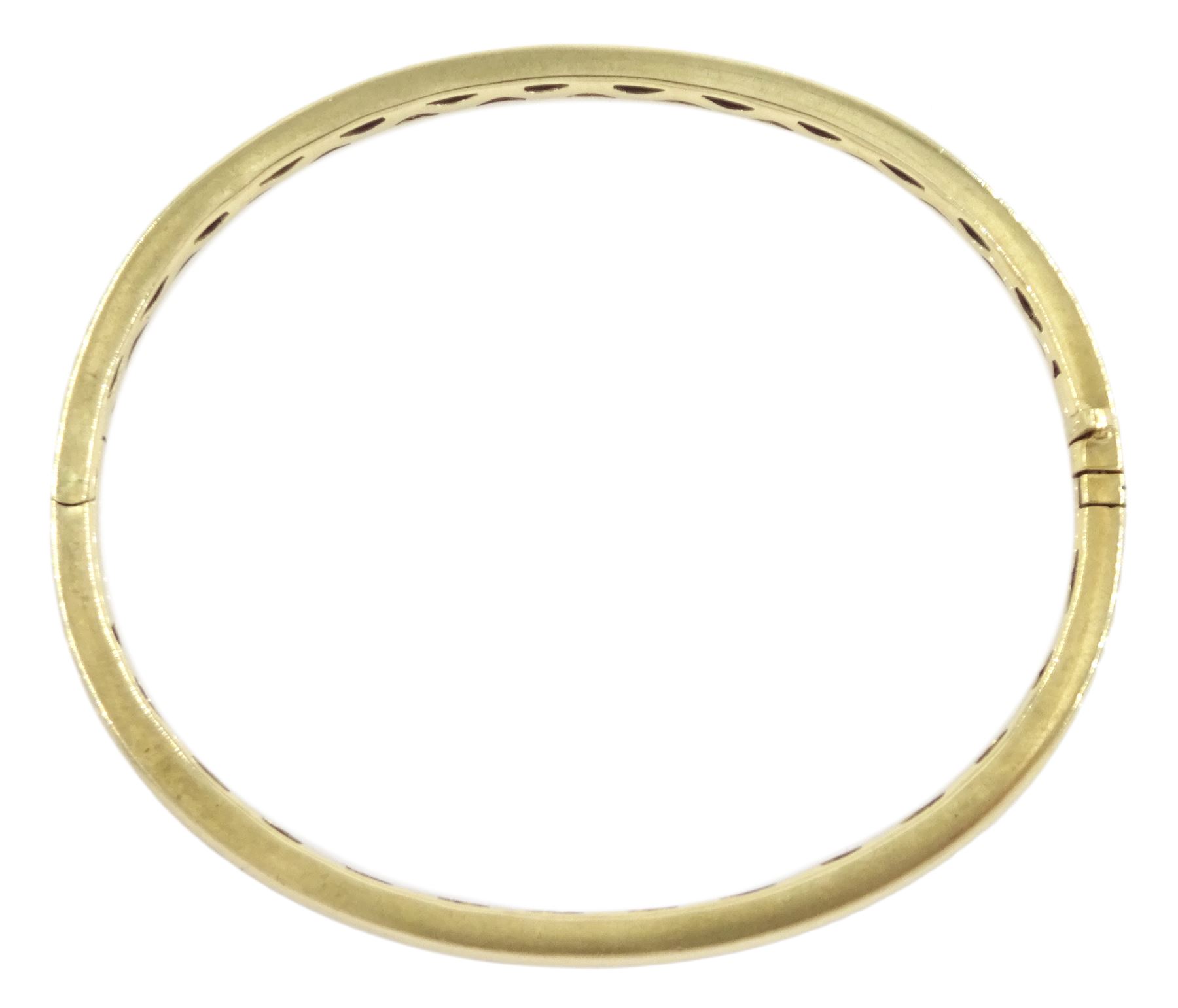 9ct gold hinged bangle, hallmarked