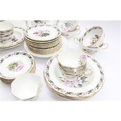 Royal Albert Cotswold pattern tea and dinner wares, including soup bowls, teacups, saucers, cereal bowls and side plates