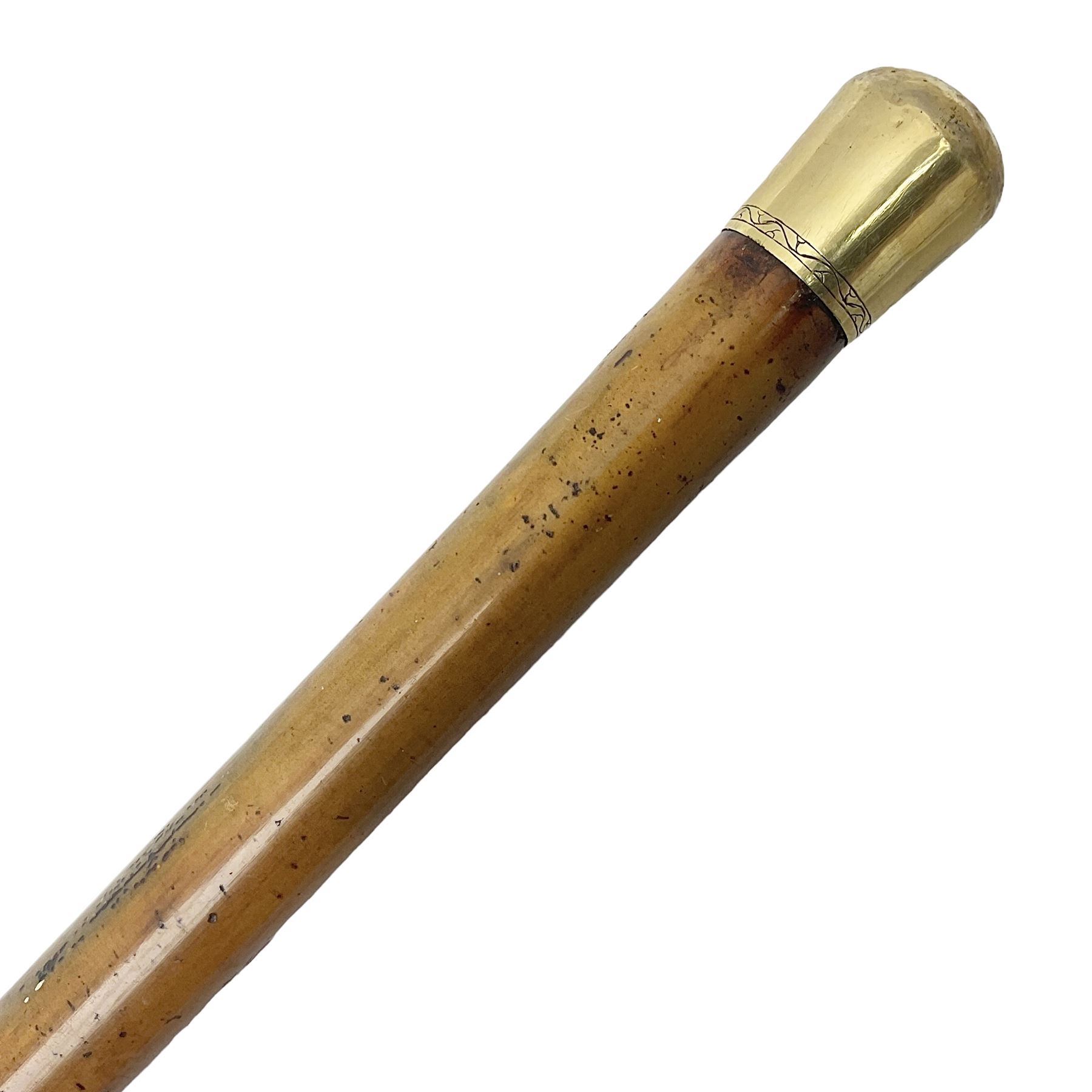 Malacca walking cane mounted with gold cap engraved J Mackillican, H93cm -  Decorative Antiques & Collectors