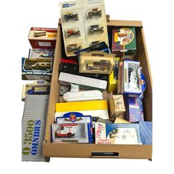 Collection of diecast model vehicles, including Great British Buses, Corgi, Lledo and Oxfo...