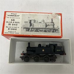 ‘00’ gauge - two kit built steam locomotives comprising Class E 4-4-0 no.31587 with tender in BR black, with South Eastern Finecast box; Class E1 Black Tanks 0-6-0T no.32147 in BR black, with Wills Finecast Box (2) 