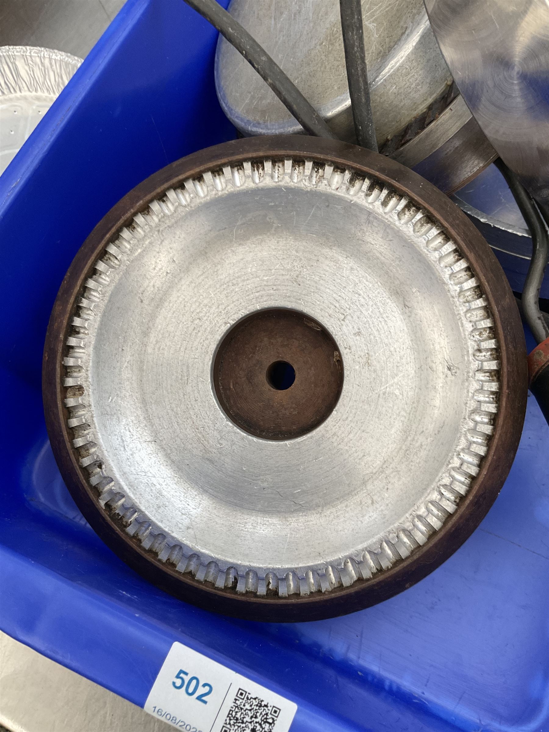 Approx 6.5 inch heated pie die, base maker, lidder and pastry lid cutter - THIS LOT IS TO BE COLLECTED BY APPOINTMENT FROM DUGGLEBY STORAGE, GREAT HILL, EASTFIELD, SCARBOROUGH, YO11 3TX