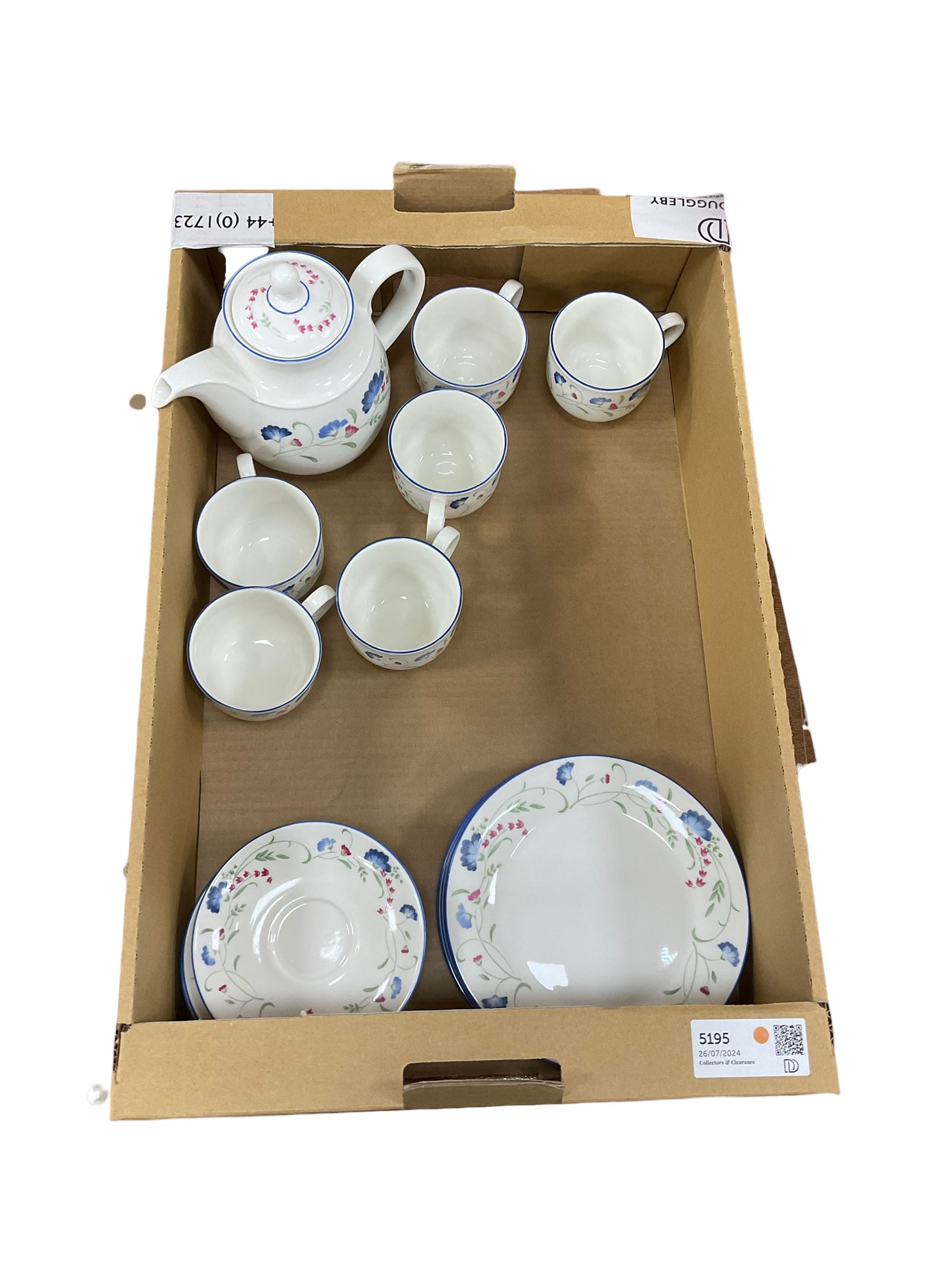 Royal Doulton Windermere tea service for six, comprising teapot, cups, saucers and dessert plates