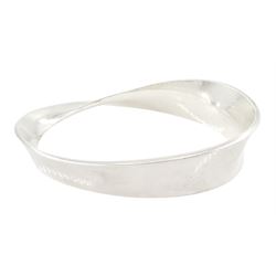 Georg Jensen silver Mobius bangle, No. 206, designed by Vivianna Torun Bulow-Hube, boxed