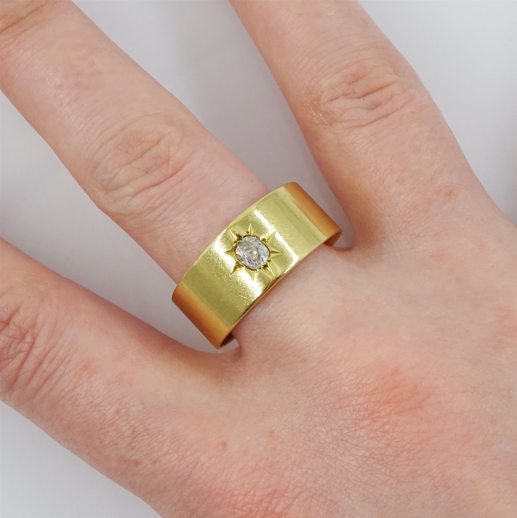 Early 20th century 18ct gold gypsy set, single stone old cut diamond ring, Birmingham 1918, diamond approx 0.20 carat