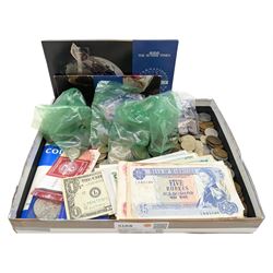 Coins and Banknotes including pre-decimal coinage, pre-Euro coinage, Isle of Man one pound...