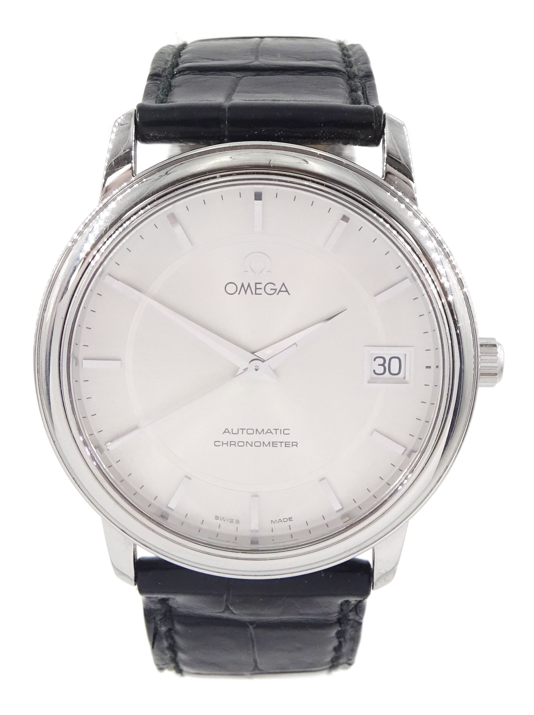 Omega gentleman's stainless steel automatic chronometer wristwatch, Ref. 4800.31.01, Cal. 1120, serial No. 80663905, silvered dial with baton hour markers and date aperture, on Omega black leather strap, with Omega stainless steel buckle, boxed with cards and warranty card dated 26.8.05