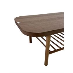 Oak finish coffee table, rectangular form with rounded corners, turned supports joined by under tier