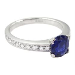 18ct white gold oval cut Ceylon sapphire ring, with diamond set shoulders, hallmarked, sapphire approx 1.25 carat