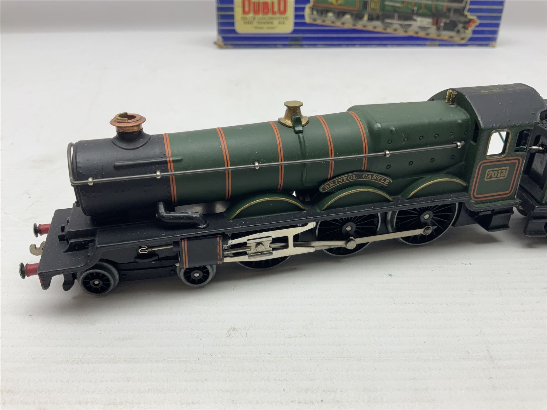 Hornby Dublo - 3-rail - Class 8F 2-8-0 freight locomotive No.48158 in unlined BR black; and Castle Class 4-6-0 locomotive 'Bristol Castle' No.7013 in lined BR green; each in original blue striped box (2)