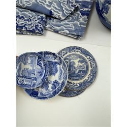 Spode Italian pattern part dinner service, including six dinner plates, five side plates, two covered tureens of graduating size, etc (42) 